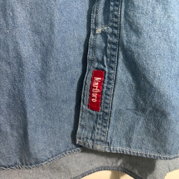 Vintage Marlboro 100% Cotton Blue Jean Button up Mens long Sleeve Shirt Size XL. - Picture 4 of 4